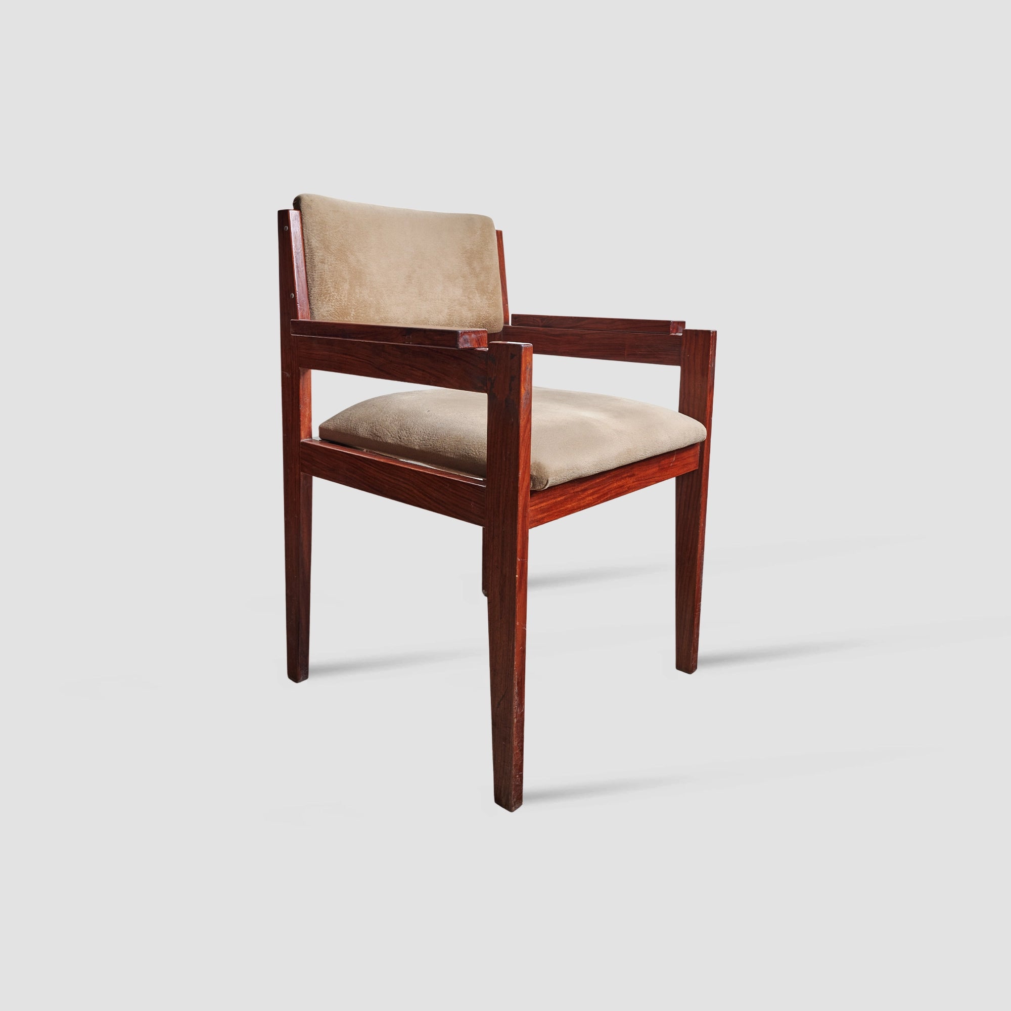 Chair 23 – TEVTA - Online Shop